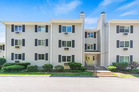 10 Erick Rd #42, Mansfield, MA 02048
