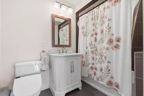 881 E 2nd St #10, Boston, MA 02127 photo 13