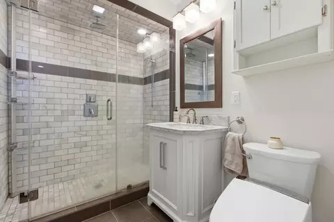 881 E 2nd St #10, Boston, MA 02127 photo 11