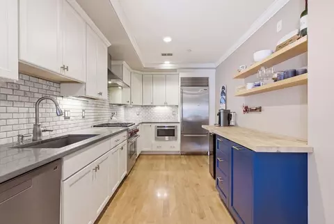 881 E 2nd St #10, Boston, MA 02127 photo 7