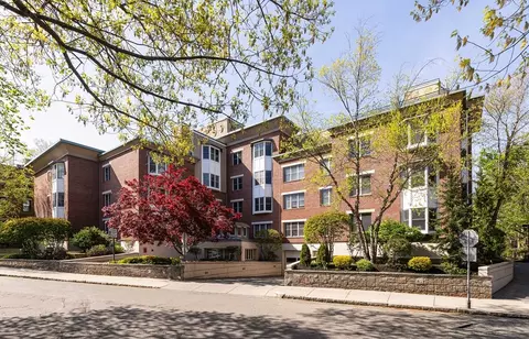 77 Marion St, Brookline, MA 02446