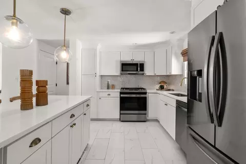 Kitchen - 63 Massasoit Ln, Hanover, MA 02339 photo 2 of 3