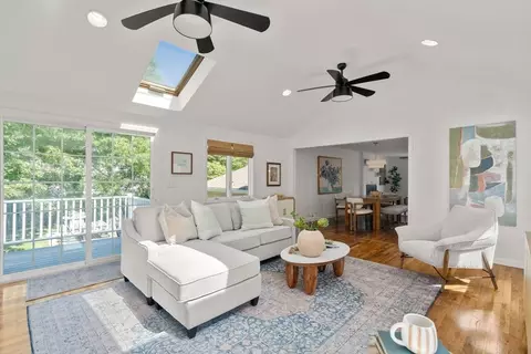 Living - 63 Massasoit Ln, Hanover, MA 02339 photo 6 of 6
