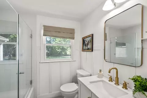 Bath - 63 Massasoit Ln, Hanover, MA 02339 photo 3 of 3