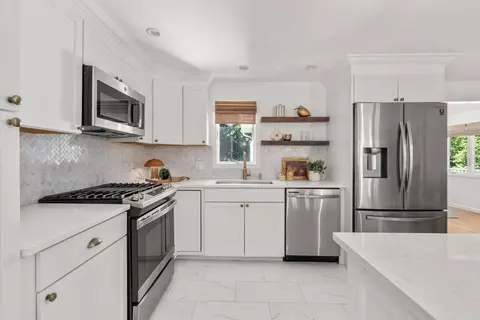 Kitchen - 63 Massasoit Ln, Hanover, MA 02339 photo 1 of 3