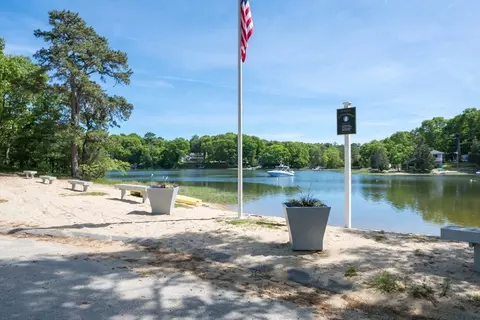 View/Area - 33 Kingwood St, Wareham, MA 02571 photo 9 of 10