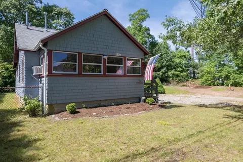Exterior - 33 Kingwood St, Wareham, MA 02571 photo 6 of 6