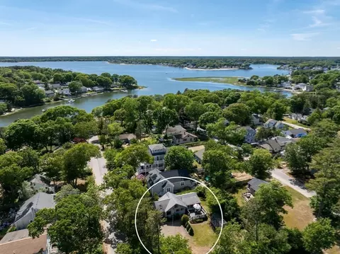 View/Area - 33 Kingwood St, Wareham, MA 02571 photo 3 of 10