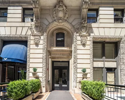 21 Beacon St #8G, Boston, MA 02108