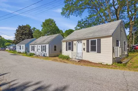 2 Pond Ter # -6, Millbury, MA 01527