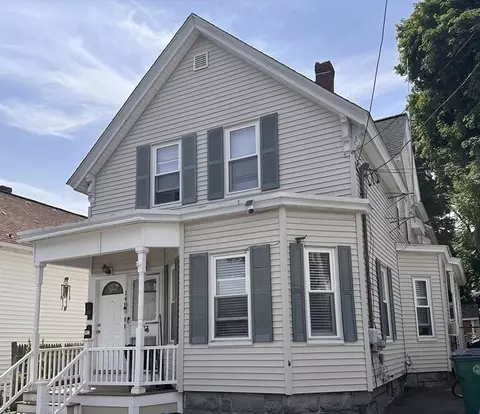 148 B St, Lowell, MA 01851