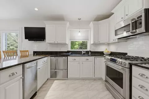 459 North St, Georgetown, MA 01833 photo 12