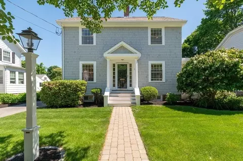 7 Clifton Ave, Beverly, MA 01915