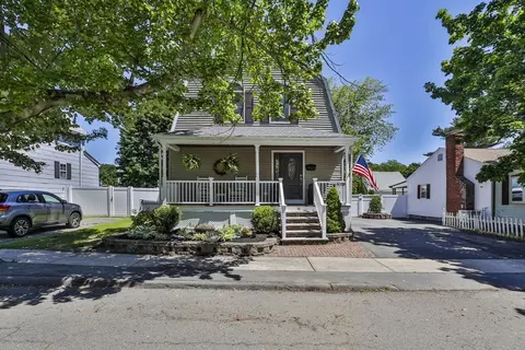 16 Endicott St, Saugus, MA 01906