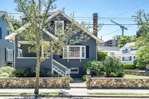 5 Sunset Ave, Medford, MA 02155