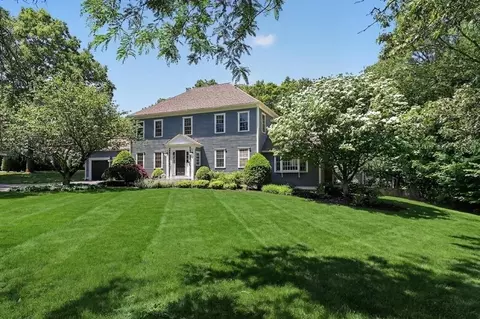 14 Isaac Sprague Dr, Hingham, MA 02043