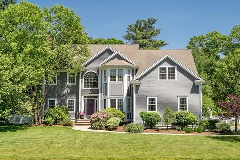 4 Carter Dr, Natick, MA 01760