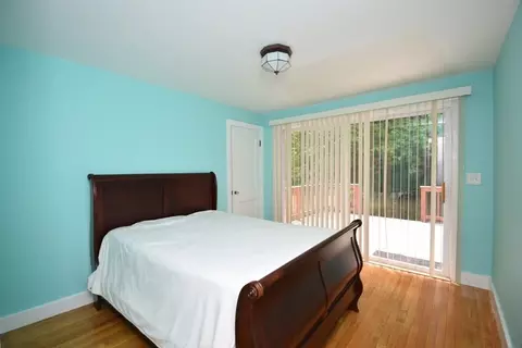 128 S Flag St, Worcester, MA 01602 photo 13