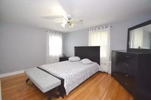 128 S Flag St, Worcester, MA 01602 photo 3