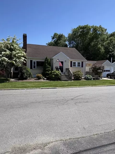 220 Belair St, New Bedford, MA 02745