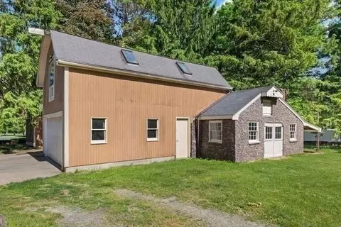 Exterior - 84 Walnut St, Walpole, MA 02081 photo 6 of 6