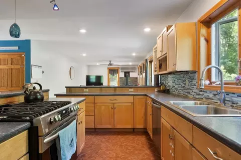 Kitchen - 1132 Doe Valley Rd, Athol, MA 01331 photo 5 of 6