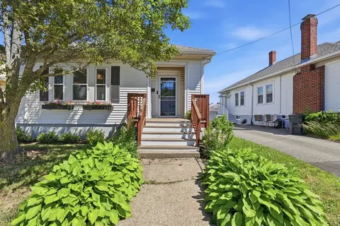 330 Sea St, Quincy, MA 02169