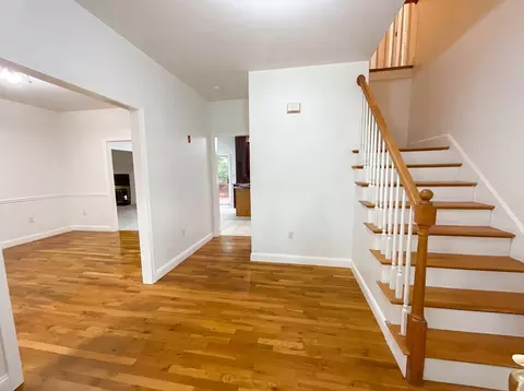 Entry Way - 14 Smith Rd, Sutton, MA 01590 photo 1 of 1