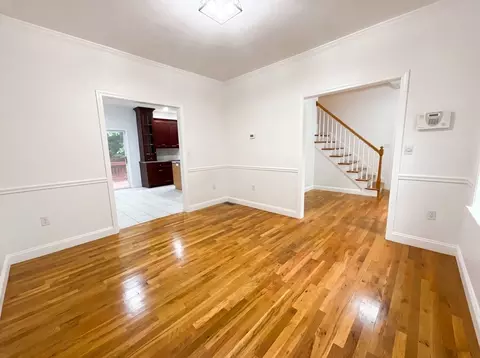 Living - 14 Smith Rd, Sutton, MA 01590 photo 4 of 5