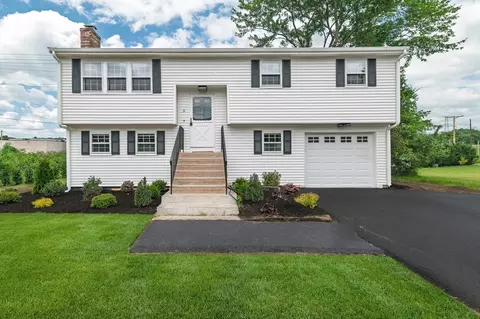 5 Burning Tree Ter, Natick, MA 01760