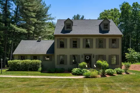 180 Loomis Rdg, Westfield, MA 01085