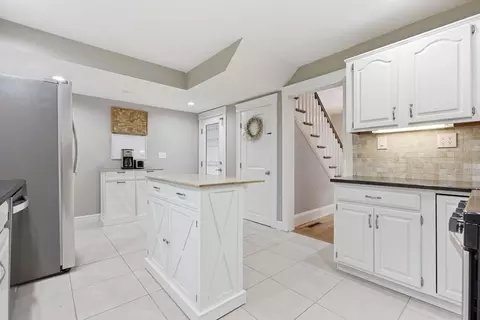 Kitchen - 443 Summer Ave, Reading, MA 01867 photo 4 of 4