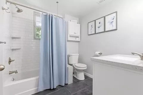 Bath - 443 Summer Ave, Reading, MA 01867 photo 3 of 4