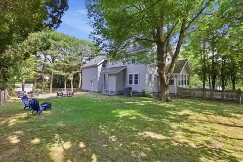 Exterior - 443 Summer Ave, Reading, MA 01867 photo 4 of 9