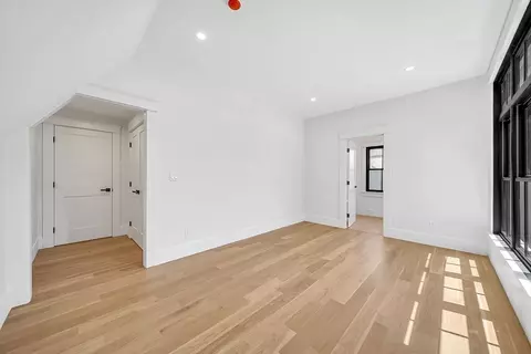 47 Rolling Ln, Needham, MA 02492 photo 18