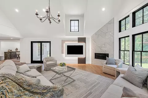 47 Rolling Ln, Needham, MA 02492 photo 13