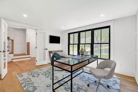 47 Rolling Ln, Needham, MA 02492 photo 4