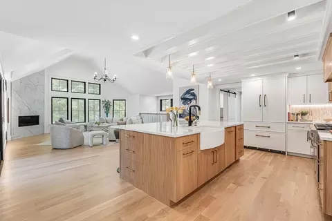 47 Rolling Ln, Needham, MA 02492 photo 7