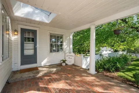 Exterior - 339 Boston Rd, Sutton, MA 01590 photo 4 of 9