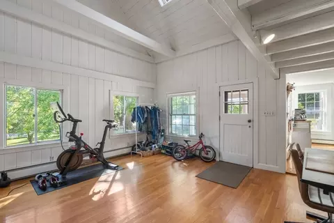 Entry Way - 339 Boston Rd, Sutton, MA 01590 photo 1 of 3