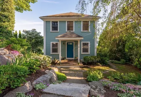 Exterior - 31 Dennison St, Gloucester, MA 01930 photo 3 of 5