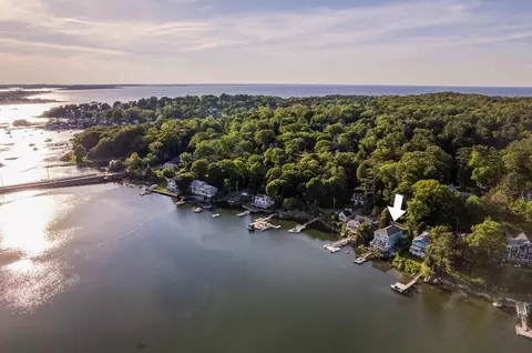 View/Area - 31 Dennison St, Gloucester, MA 01930 photo 3 of 4