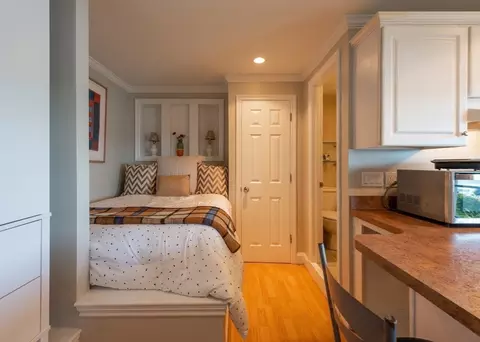 Bedroom - 31 Dennison St, Gloucester, MA 01930 photo 3 of 3