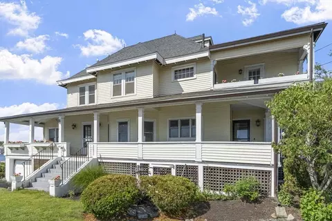 Exterior - 7 Sumac Ln, Gloucester, MA 01930 photo 3 of 4