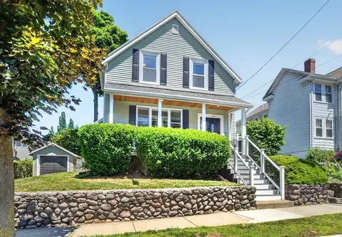 26 1st St, Melrose, MA 02176