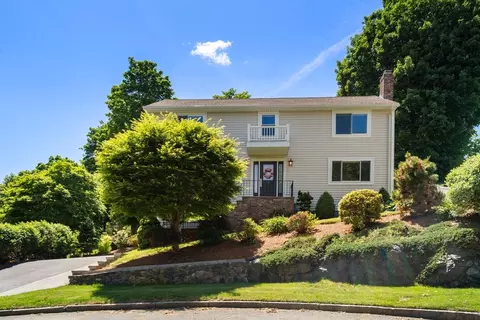5 Patrick Cir, Stoneham, MA 02180 photo 2