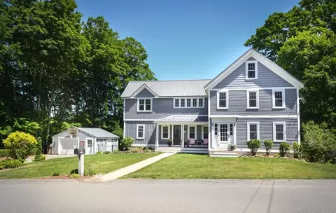 22 Harris St, Clinton, MA 01510