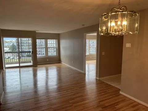 1 Seal Harbor Rd #413, Winthrop, MA 02152