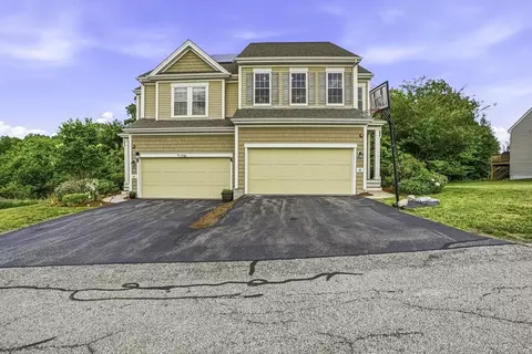 69 Spruce St #69, Hopkinton, MA 01748