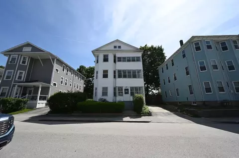 14 Derby St, Worcester, MA 01604